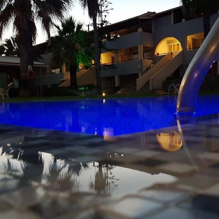 Asteraki Aparthotel Guviá Kültér fotó