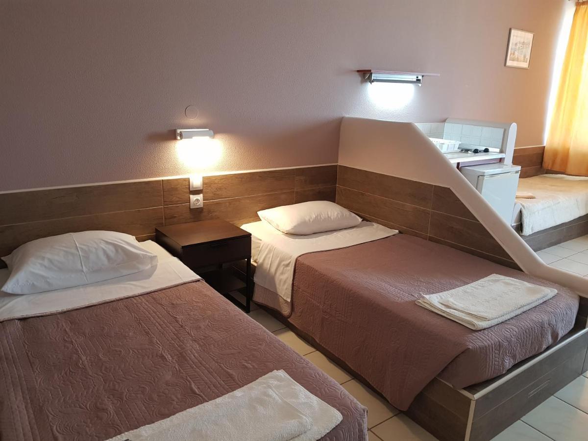 Asteraki Aparthotel Guviá Kültér fotó