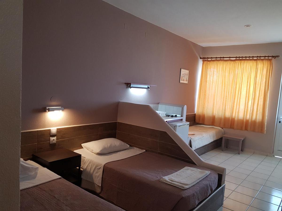 Asteraki Aparthotel Guviá Kültér fotó