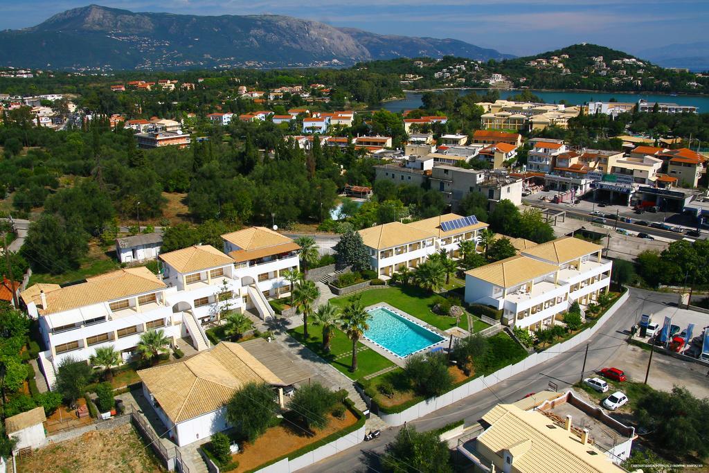 Asteraki Aparthotel Guviá Kültér fotó