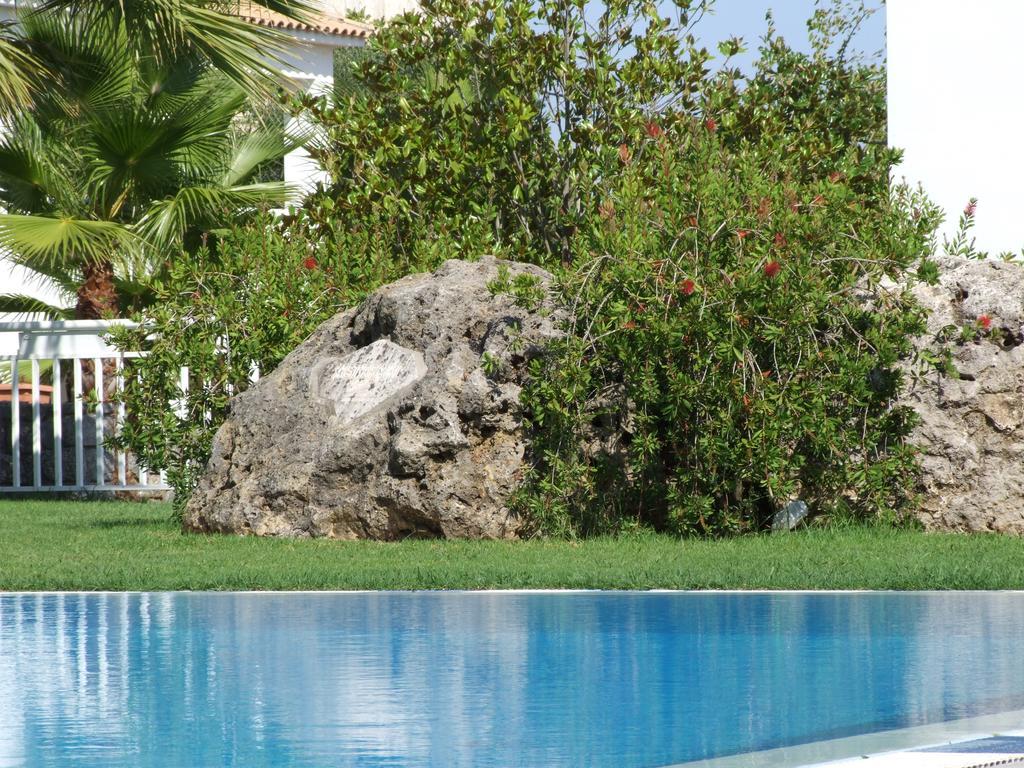 Asteraki Aparthotel Guviá Kültér fotó